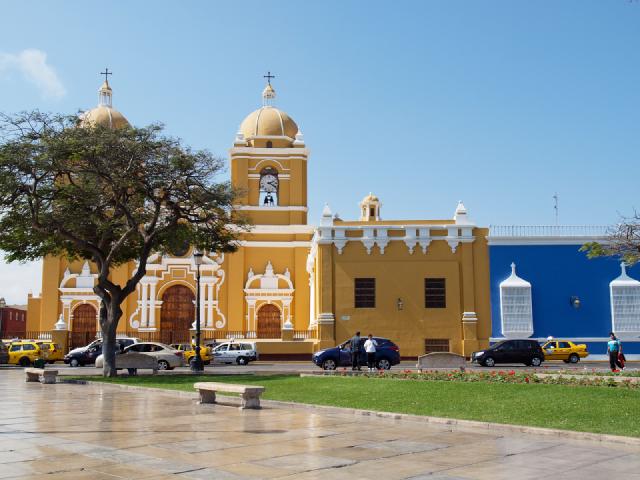 Cover for Couchsurfing à Huanchaco