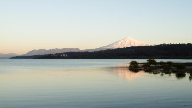 Cover for 3000 kilomètres et un enjoliveur: un roadtrip au Chili