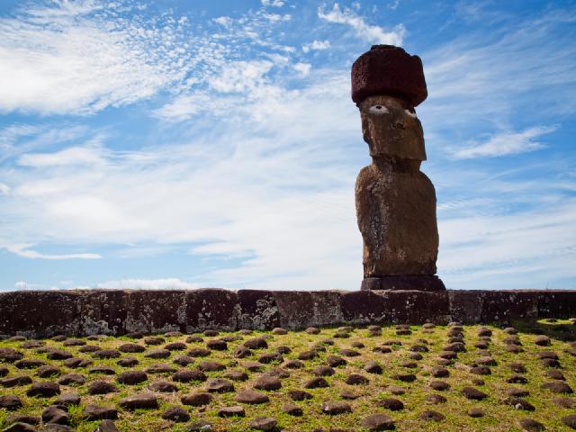 Cover for À la découverte de Rapa Nui